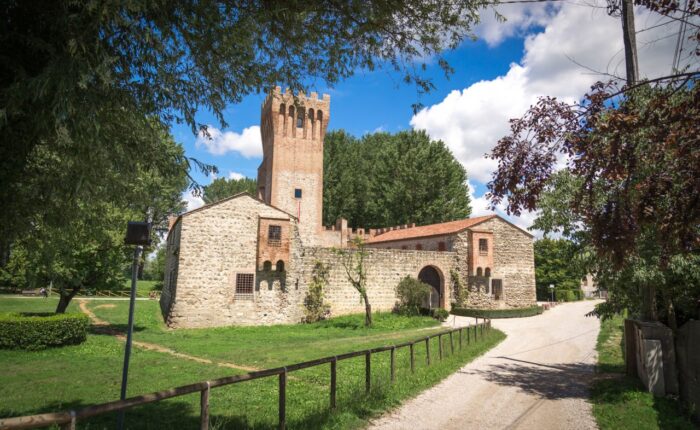 The Castles of Euganean Hills, San Martino della Vaneza Castle, Euganean Hills - Lovivo Tour Experience